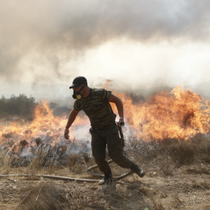 Φωτιά: Πύρινος εφιάλτης στην Πάρνηθα – Προς το τελεφερίκ κινείται η φωτιά – Η κατάσταση στα πύρινα μέτωπα