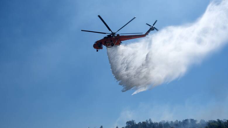 Ζάκυνθος: Σε εξέλιξη μεγάλη φωτιά στο νησί – «Σηκώθηκαν» αεροπλάνα και ελικόπτερα
