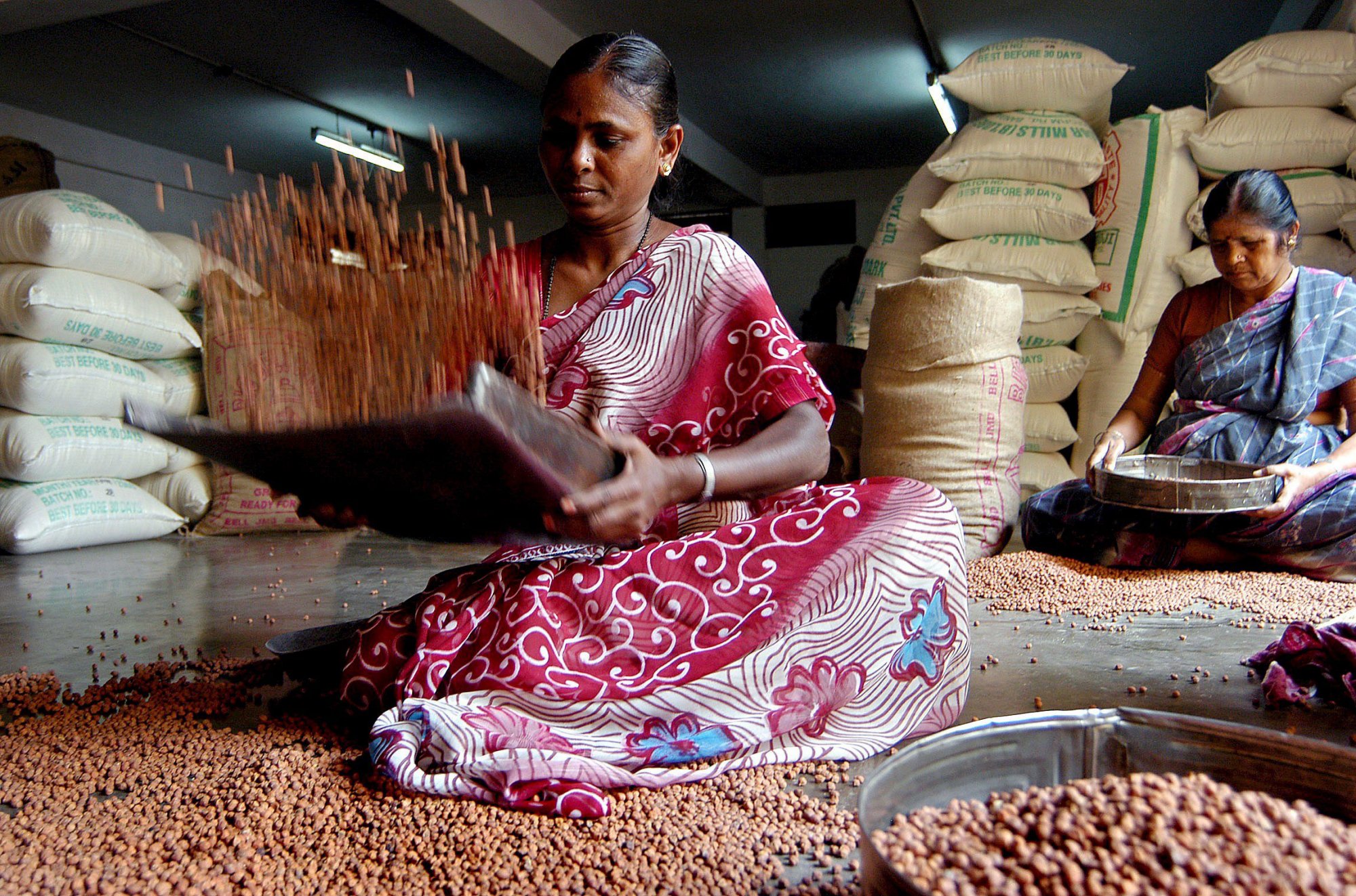 Γιατί εκτοξεύεται η τιμή του ρυζιού – Ο ρόλος της Ινδίας