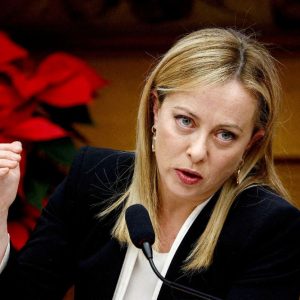 Ιταλία: Αντιμέτωπη με τη δυσπιστία των αγορών η Μελόνι – Η δύσκολη εξίσωση του νέου προϋπολογισμού