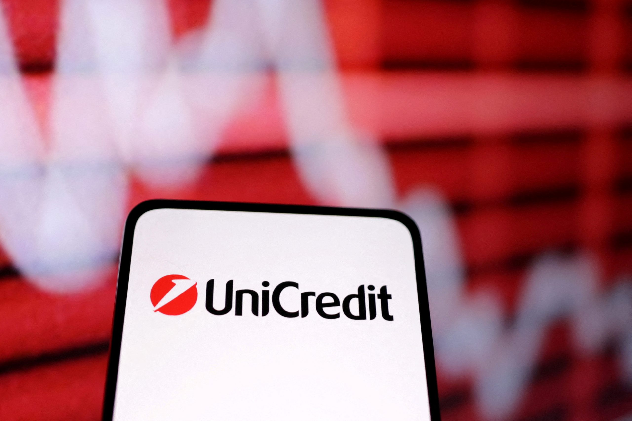 UniCredit: Greece’s Economy Set to Regain Momentum