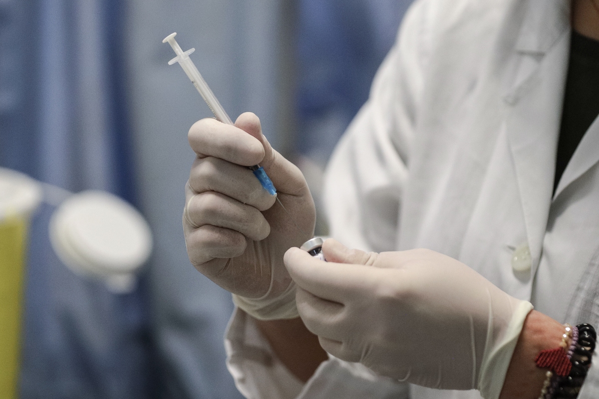 Κορωνοϊός: Το νέο επικαιροποιημένο εμβόλιο θα κυκλοφορήσει στις ΗΠΑ