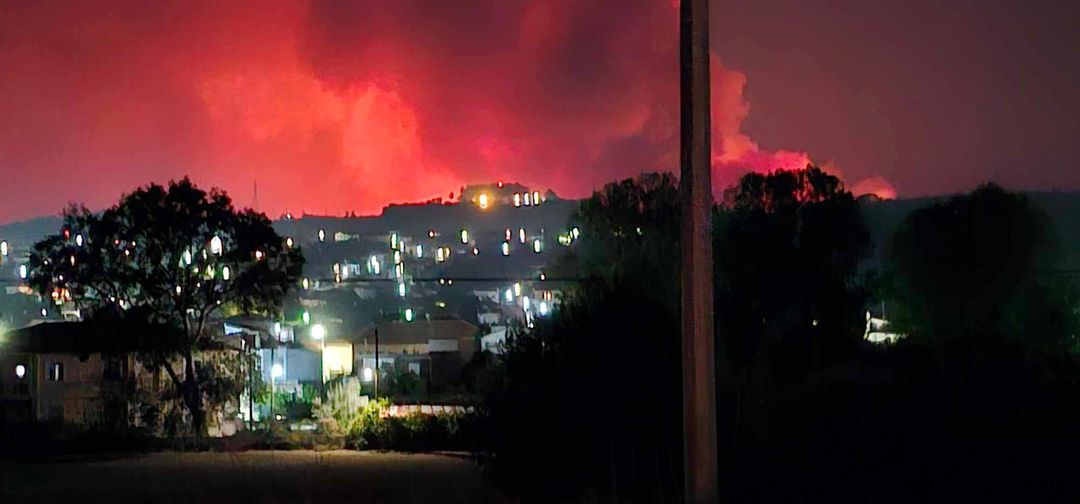 Φωτιά στον Έβρο: Για 14η ημέρα παραδομένος ο νομός στις φλόγες – Νύχτα αγωνίας στο Σουφλί