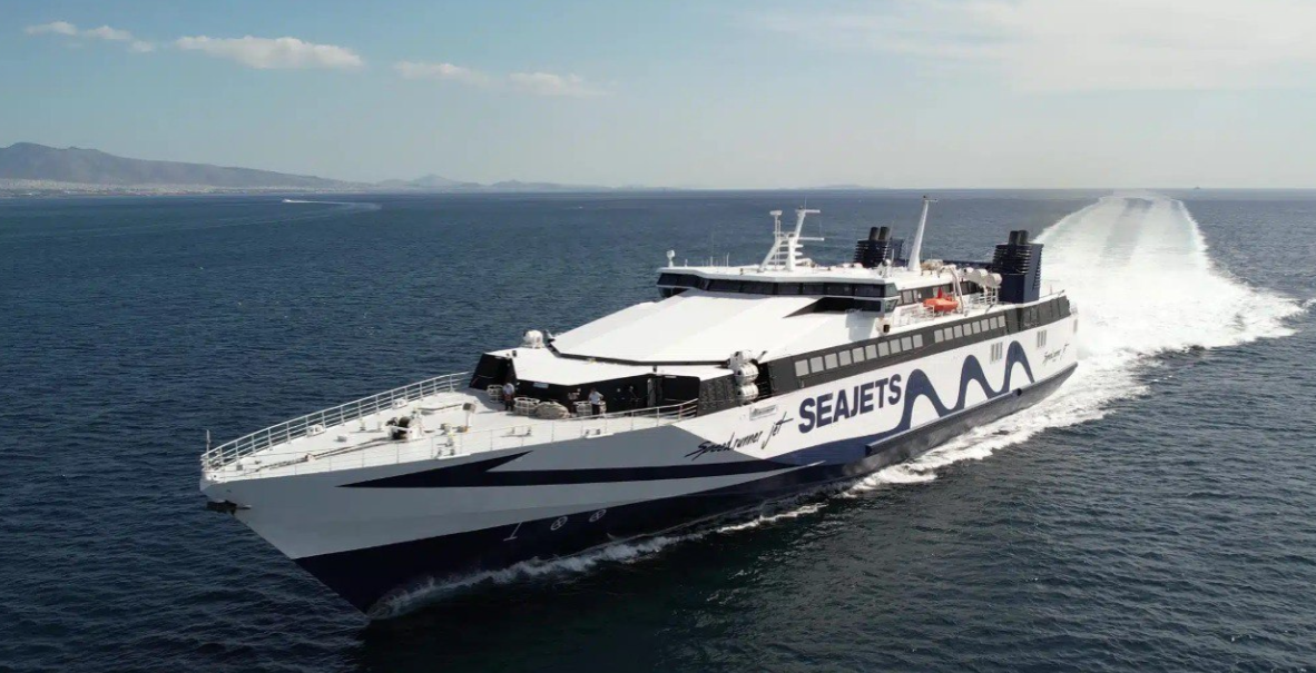 Greek coastal shipping: Two sailors injured