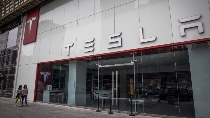 Ηλεκτροκίνηση: Το Tesla Gigafactory ωφέλησε τόσο την Κίνα, όσο και τις ΗΠΑ