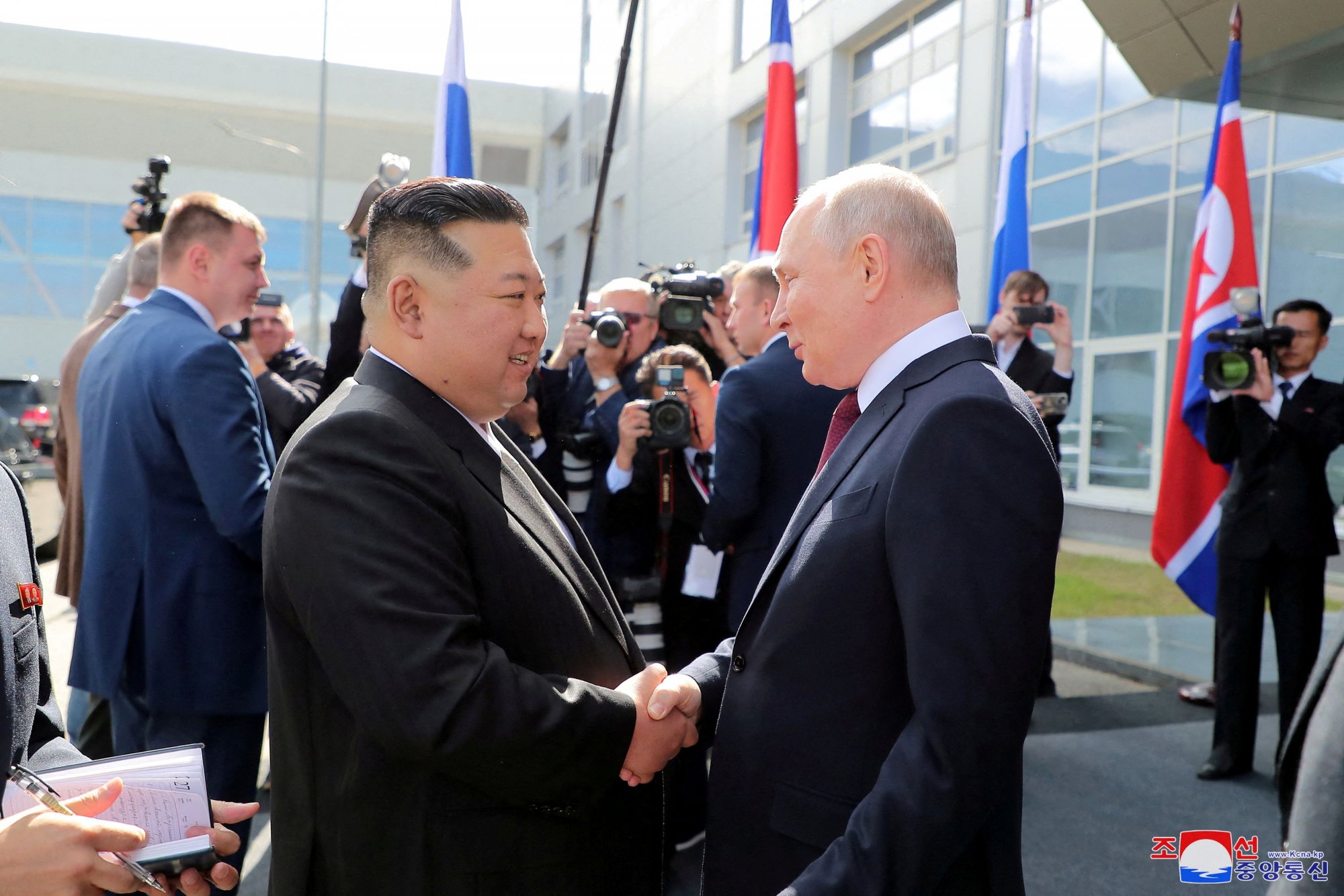 Πούτιν: Θα επισκεφτεί τη Βόρεια Κορέα