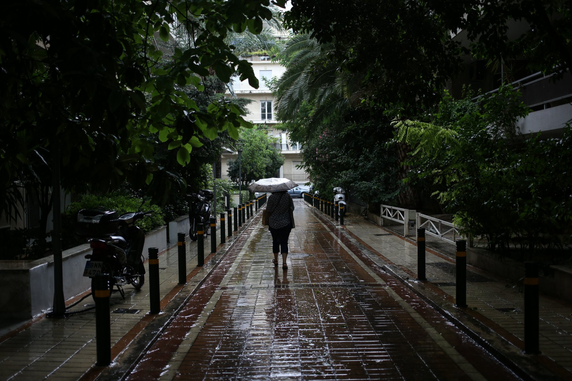 Κακοκαιρία Elias: Χτυπά και την Αττική – Ήχησε το 112, ο Κηφισός και τα άλλα «επικίνδυνα» σημεία