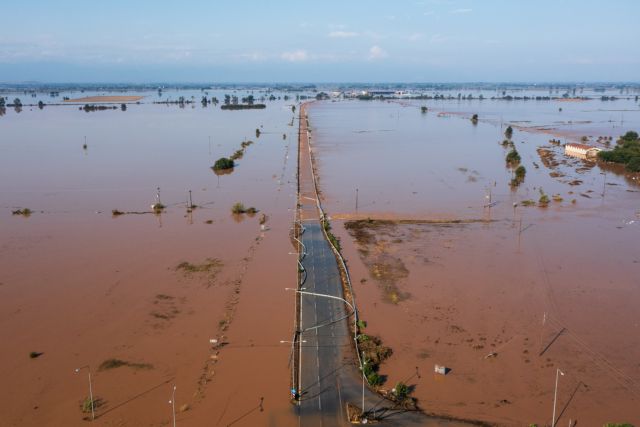 Θεσσαλία: Πιστώθηκαν 46,5 εκατ. ευρώ σε 9.048 πλημμυροπαθείς