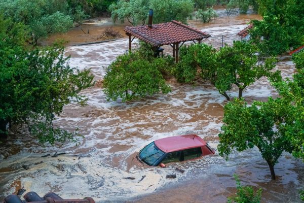 Υπουργείο Εργασίας: Προστασία των εργαζομένων από την κακοκαιρία