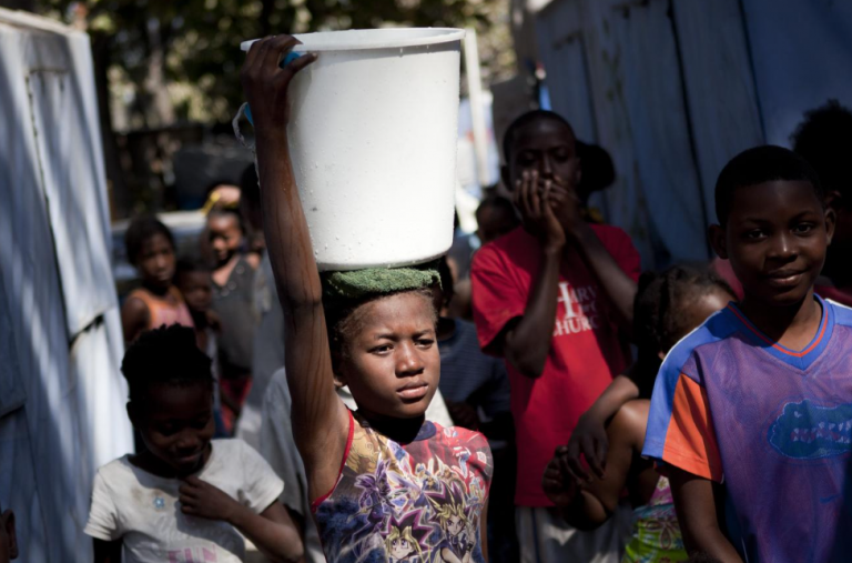 Unicef: Το 98% των παιδιών στην Αφρική κινδυνεύουν από την κλιματική αλλαγή