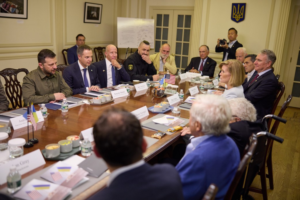 Ουκρανία: Με αμερικανούς επιχειρηματίες συναντήθηκε ο Ζελένσκι
