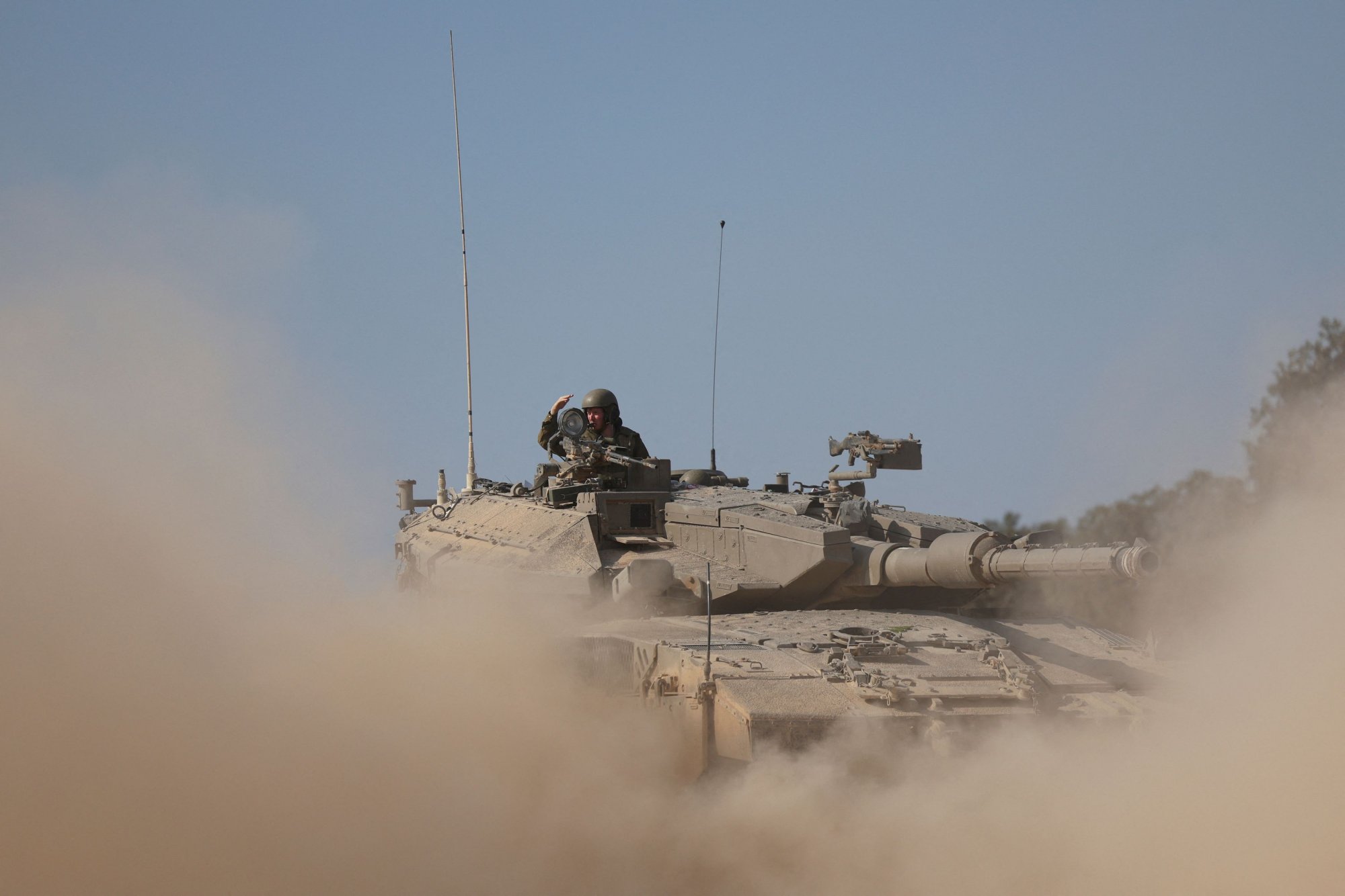 Ισραήλ: Εκκαθαρίζει περιοχές της Γάζας «κομμάτι-κομμάτι» – Είναι όμως χερσαία εισβολή;