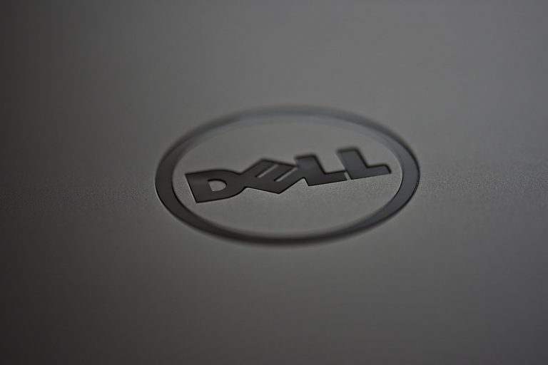 Dell: Έκλεισε ένα από τα πιο κερδοφόρα deal στην ιστορία του επιχειρείν