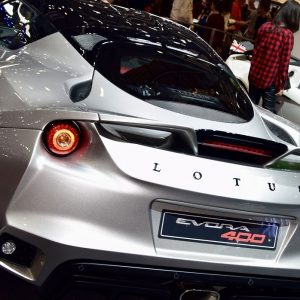 Lotus: Βάζει τέλος στην παραγωγή της στη Βρετανία