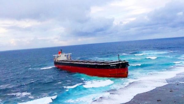 «Wakashio»: Το πλοίο που προσάραξε για να πιάσουν… σήμα οι ναυτικοί