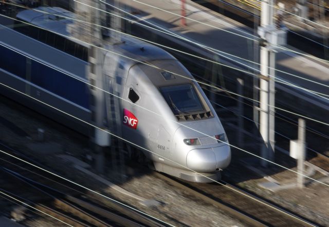 Γαλλία: Αντί για το Στρασβούργο τρένο με ευρωβουλευτές πήγε στη Ντίσνεϊλαντ
