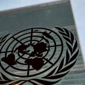 ΟΗΕ: Αισιόδοξη η πρόβλεψη για παγκόσμια ανάπτυξη 2,5% το 2024 – «Φρένο» στην κερδοσκοπία των εταιρειών τροφίμων