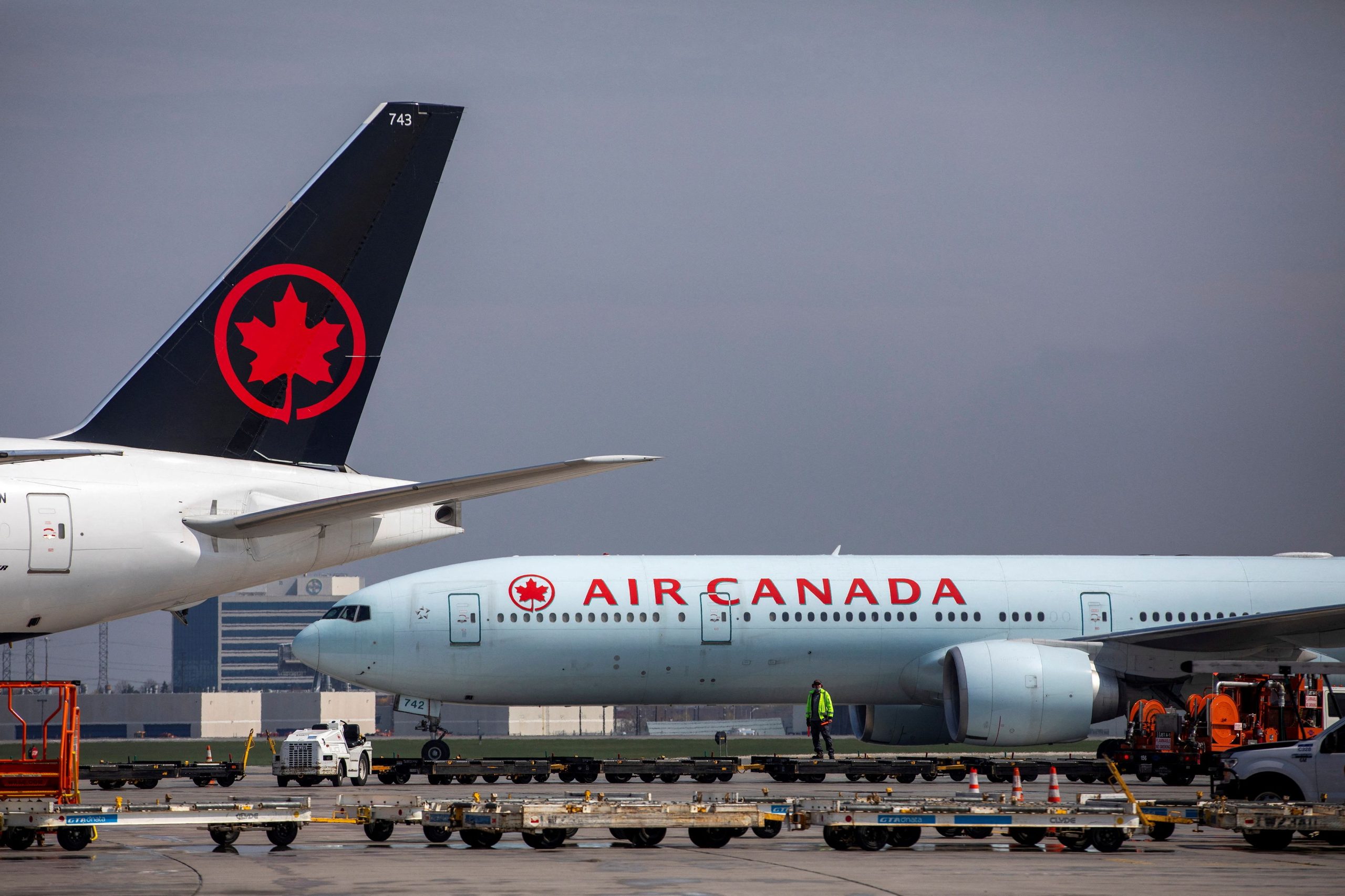 Καναδάς: Η Brink’s μηνύει την Air Canada για κλοπή φορτίου με χρυσό και μετρητά αξίας 17 εκατ. δολ.