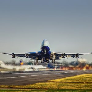 Ισραήλ-Ιράν: Σε υψηλό 15 μηνών οι τιμές diesel και αεροπορικών καυσίμων στην Ευρώπη
