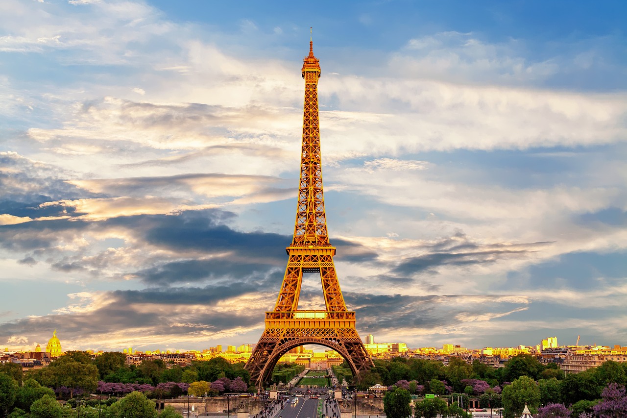 Γαλλία: Η συμφωνία έβαλε τέλος στην απεργία – Ανοίγει ξανά ο Πύργος του Άιφελ