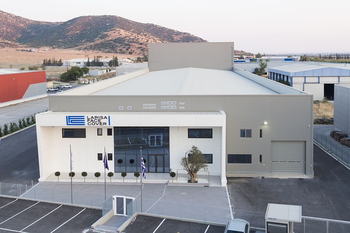 LFC: Ζημιές και μείωση εργαζομένων στο πρώτο ελληνικό εργοστάσιο ιατρικών μασκών