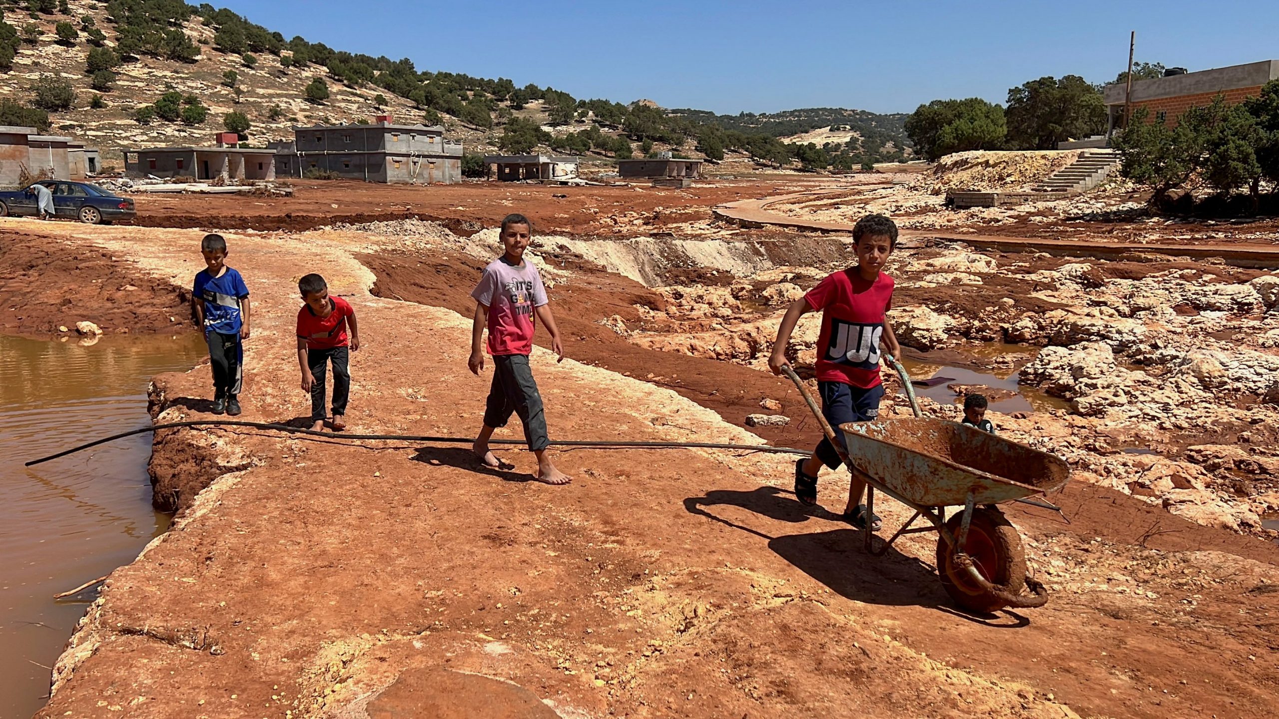 UNICEF: Δεκάδες εκατομμύρια παιδιά στην προσφυγιά εξαιτίας κλιματικών καταστροφών