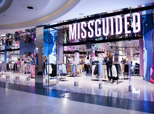 Shein: Αγόρασε και την βρετανική Missguided