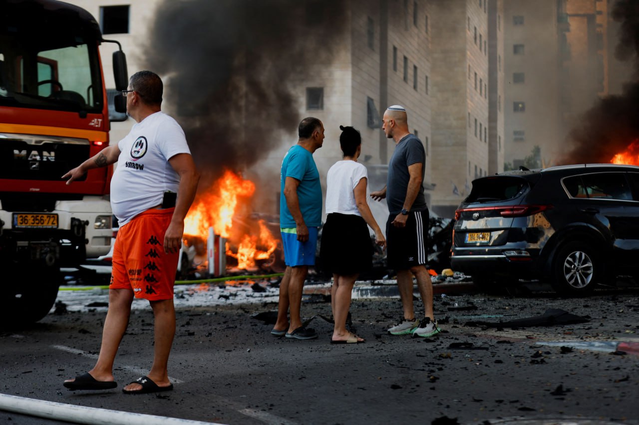 Μεσανατολικό: Αιφνιδιαστική επίθεση της Χαμάς στο Ισραήλ – Αναφορές για δεκάδες νεκρούς