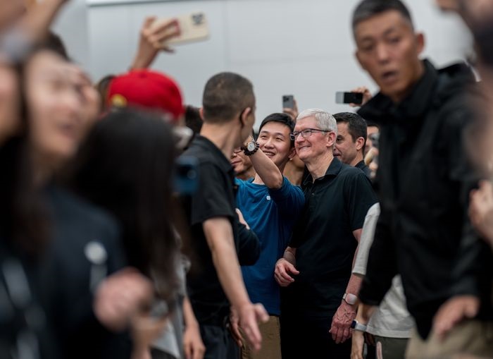 Apple: Δεύτερη αιφνίδια επίσκεψη Κούκ στην Κίνα σε λιγότερο από επτά μήνες