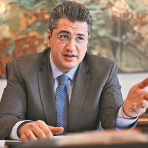 Τζιτζικώστας στους FT: Προετοιμάζοντας τις υποδομές για πόλεμο