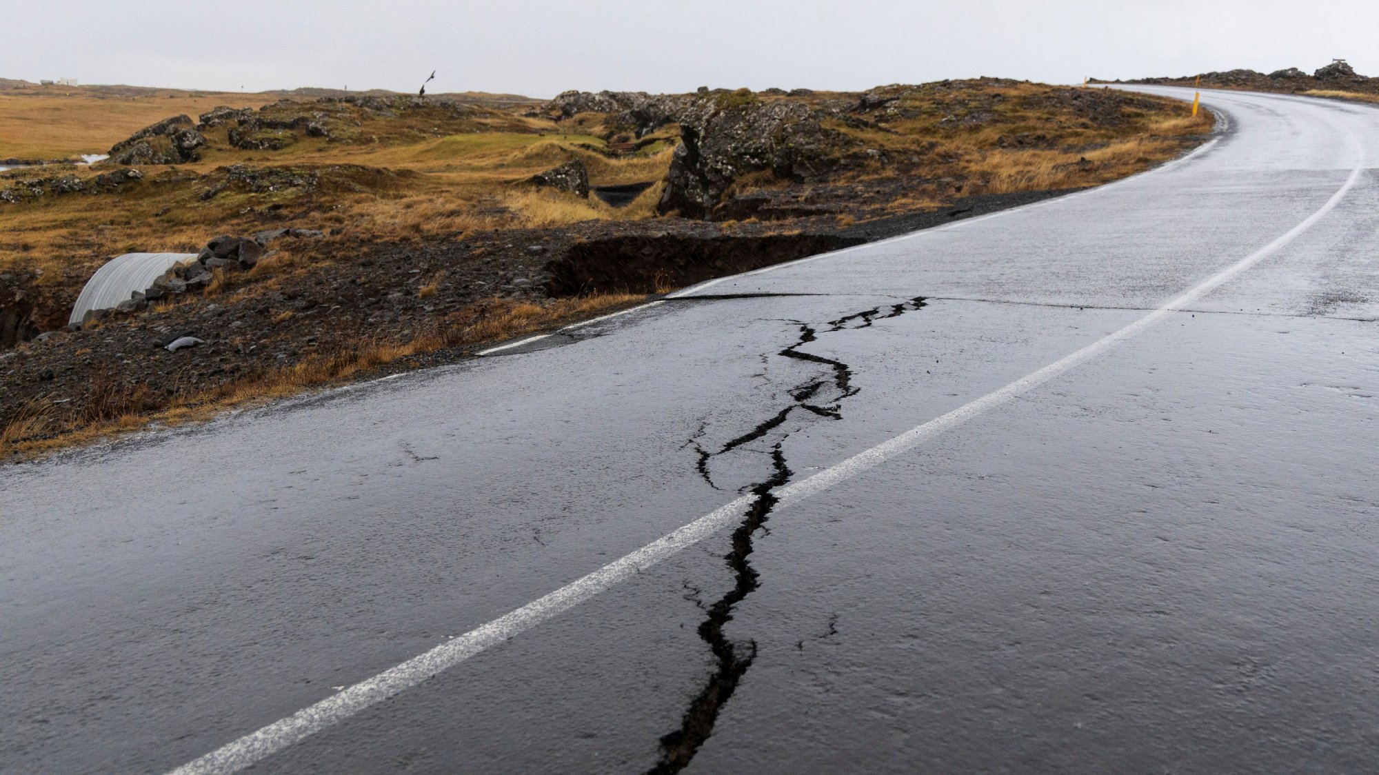 Ισλανδία: Η χώρα προετοιμάζεται για ηφαιστειακή έκρηξη