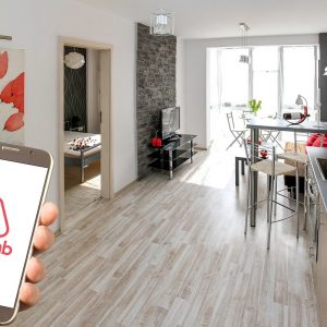 Airbnb: Σπάει τα κοντέρ στην Ελλάδα – Αύξηση στις πληρότητες 47,1% τον Οκτώβριο