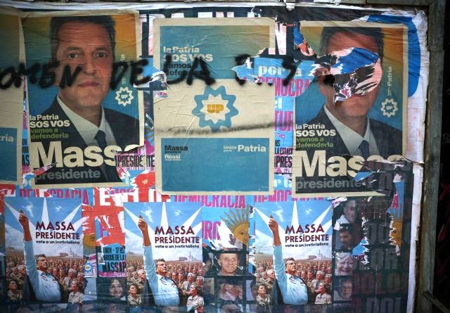 Αργεντινή: Εκλογική αναμέτρηση με εκ διαμέτρου αντίθετες στρατηγικές για την οικονομία