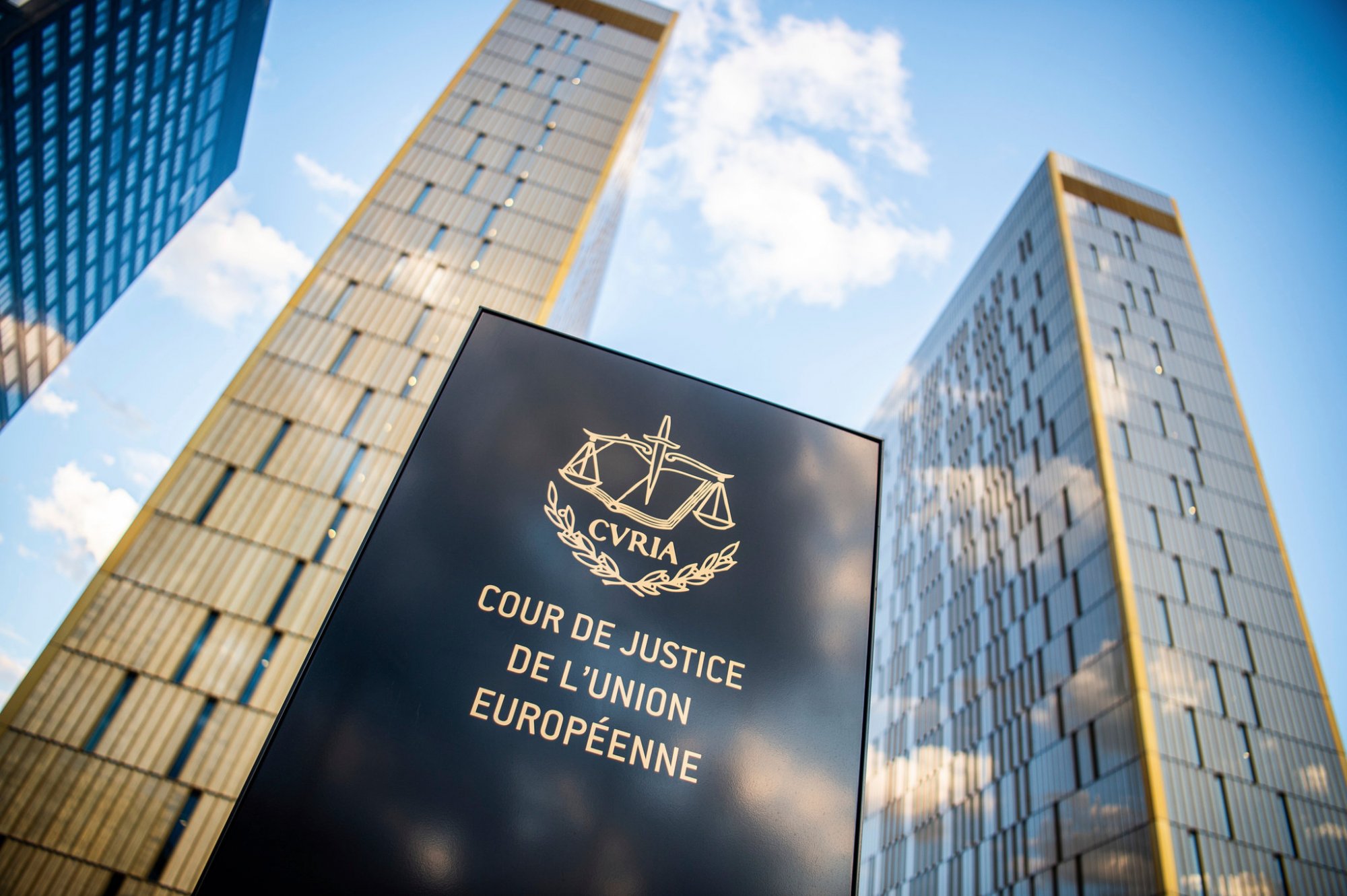 Commission: Triple referral of Greece to the European Court of Justice