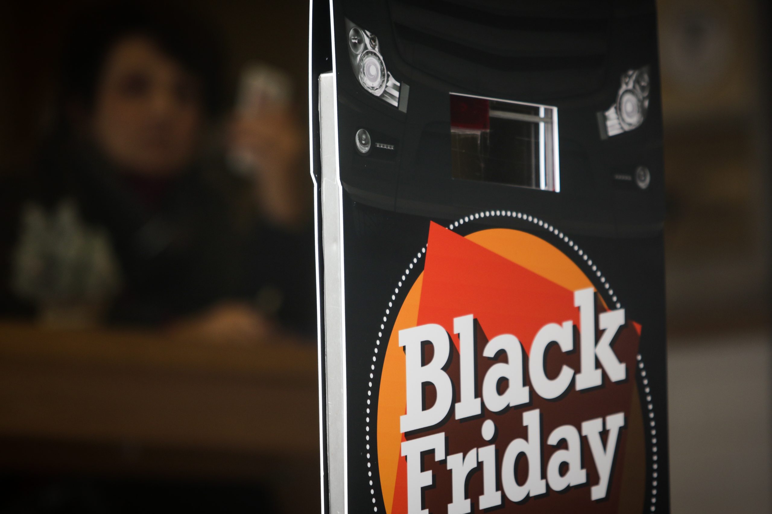 Black Friday – Cyber Monday: Ξεκινά η αντίστροφη μέτρηση – Αισιοδοξία αλλά με… μέτρο για την εμπορική κίνηση