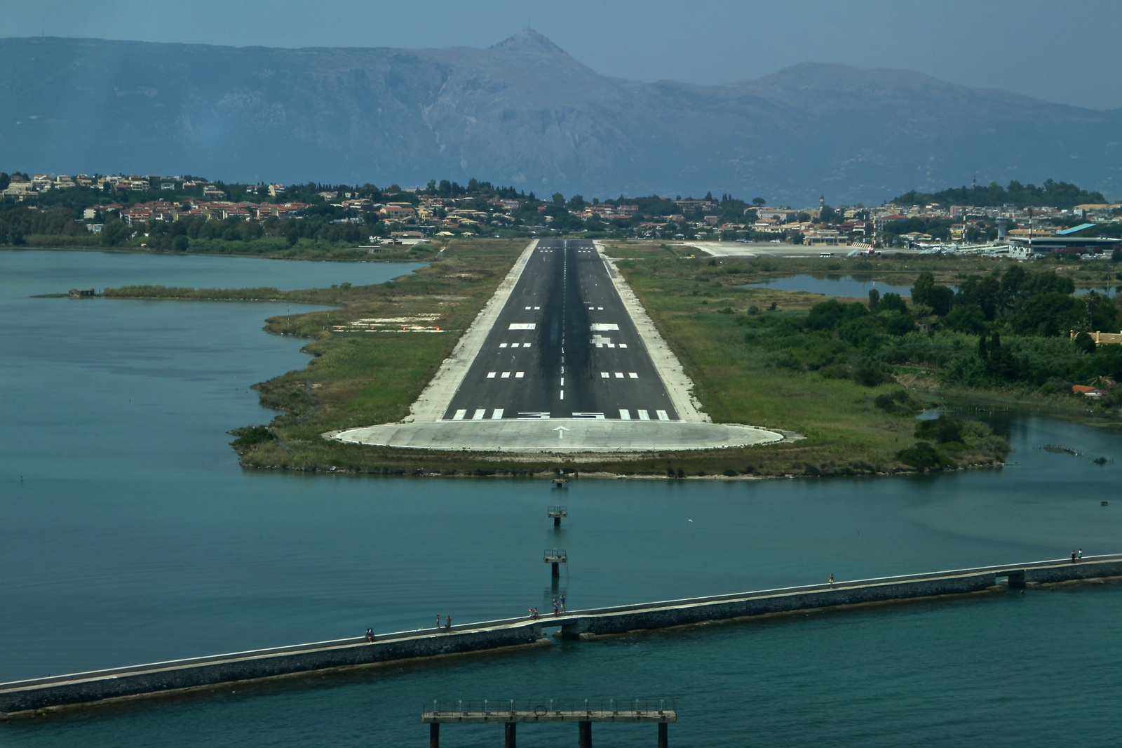 Fraport: Κλείνει ξανά το αεροδρόμιο της Κέρκυρας για έργα στον διάδρομο απογείωσης
