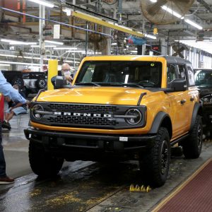 Ford: Αναπροσαρμόζει τις τιμές μετά τους δασμούς