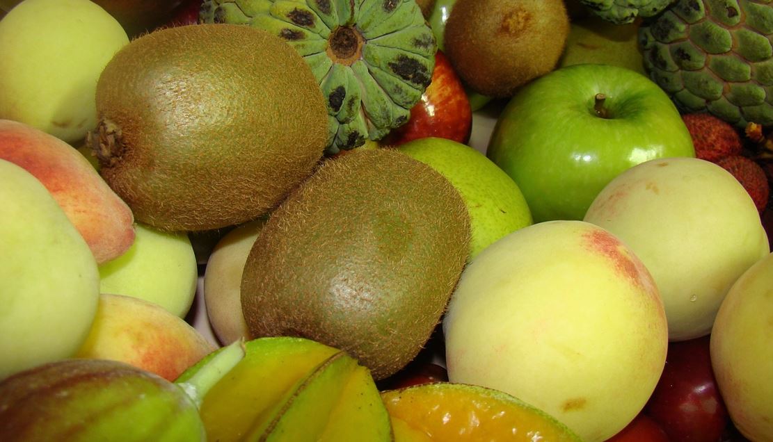 Φρούτα και λαχανικά: Εκτινάχτηκαν οι εξαγωγές ελληνικών ακτινιδίων – Χάνουν έδαφος τα μήλα