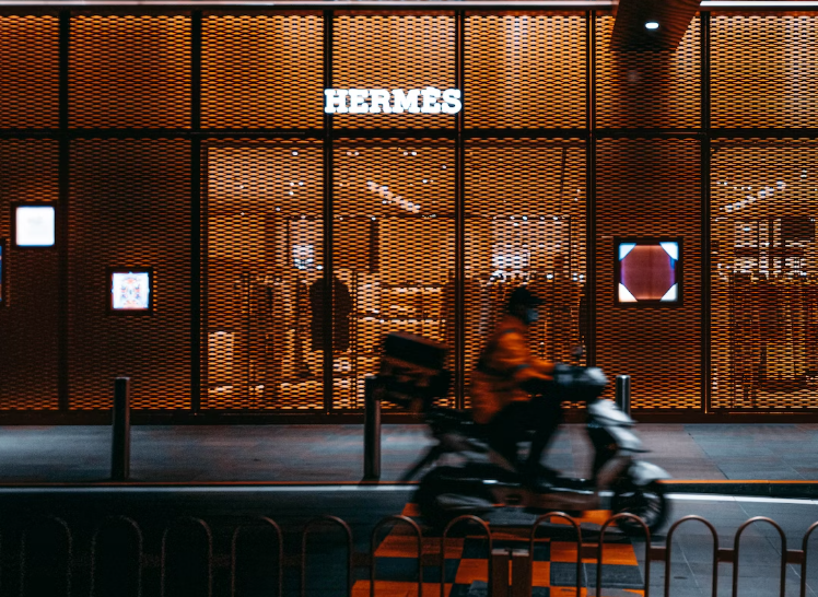 Hermès: Μήνυση από 2 γυναίκες για υστερόβουλη διάκριση