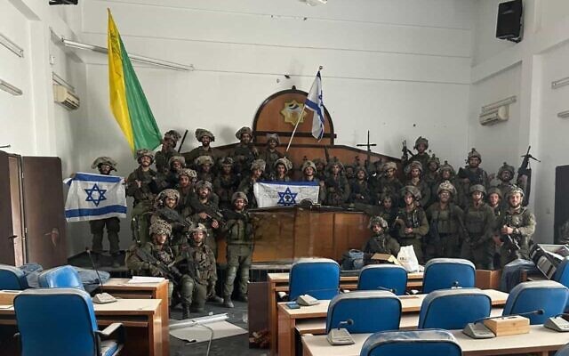Πόλεμος Ισραήλ – Χαμάς: Ο ισραηλινός στρατός μπήκε στο κοινοβούλιο της Γάζας