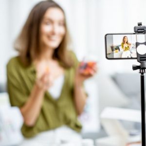 Τυχερά παιχνίδια: Καμπάνες έως 50.000 για διαφήμιση από influencers