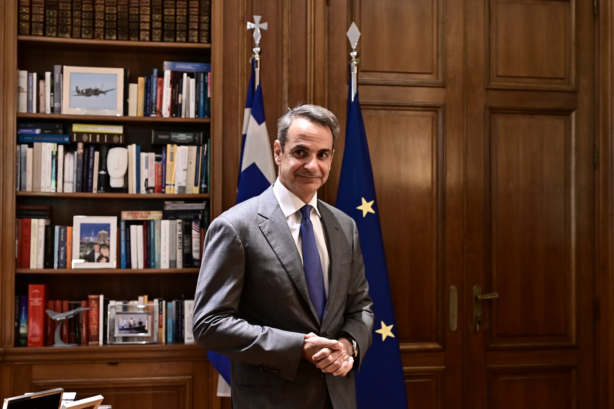 “Respect for humanitarian law” – The Greek PM’s 3 hours at the Elysee, the personal talks with the Palestinian prime minister