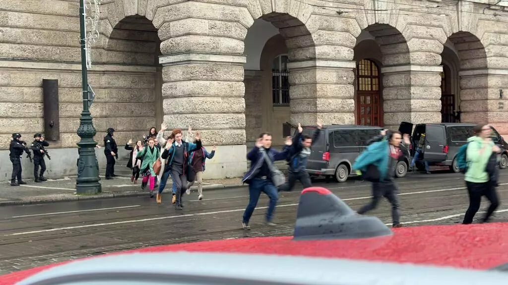 Πράγα: Νεκροί από πυροβολισμούς σε πανεπιστήμιο – «Εξουδετερώθηκε» ο δράστης