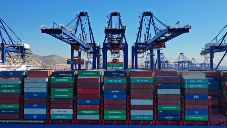 Greece’s Trade Deficit Down by 19.6% in Jan-Oct 2023 Period