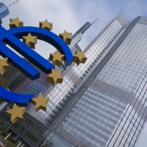 Ευρωπαϊκή Κεντρική Τράπεζα: Μάχη γερακιών-περιστεριών – Τι αποκαλύπτουν τα πρακτικά