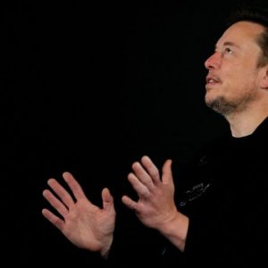 Ίλον Μασκ: Το κακομαθημένο παιδί που θέλει να τραβά την προσοχή