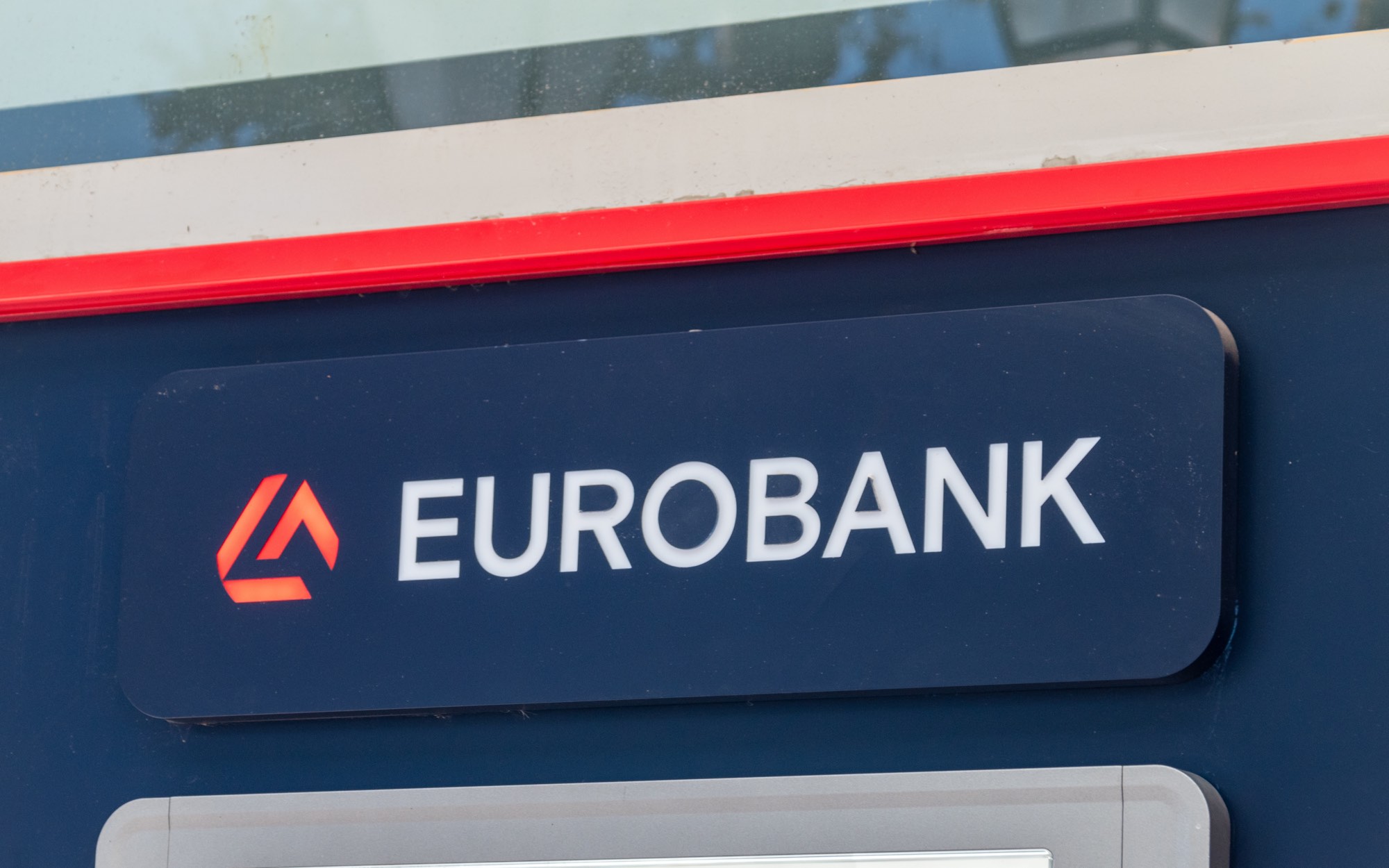 Eurobank: Ανοίγει κουμπαρά για τη διανομή μερίσματος