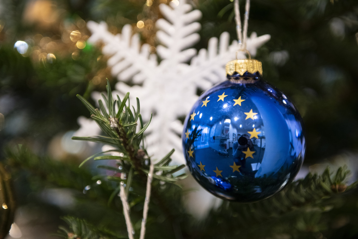 ΕΕ: Ήρθαν τα Χριστούγεννα και οι Ευρωπαίοι είναι πιο…διχασμένοι από ποτέ