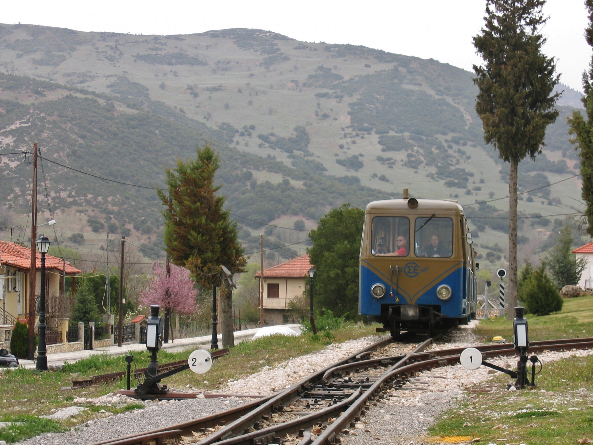 Ξεκινούν και πάλι τα δρομολόγια του Οδοντωτού – Τα προβλήματα της διαδρομής