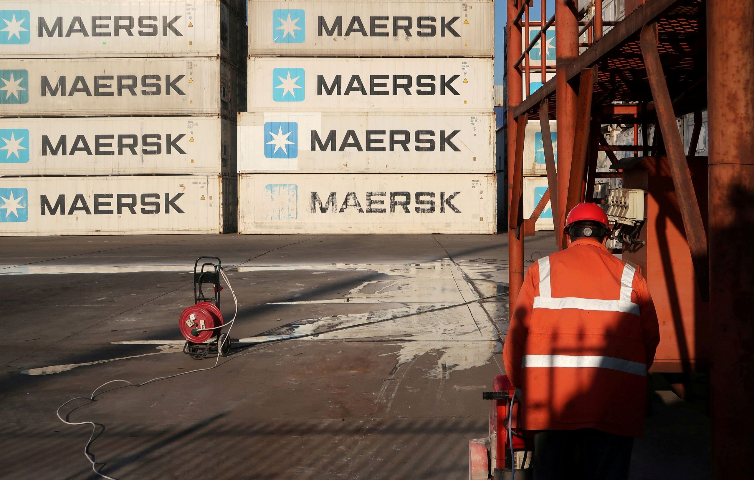 Maersk: Επιστρέφουν τα πλοία της σε Ερυθρά Θάλασσα και Διώρυγα του Σουέζ
